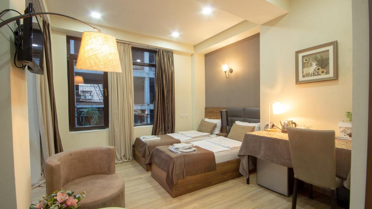 Hotel Terrace Тбилиси Экстерьер фото